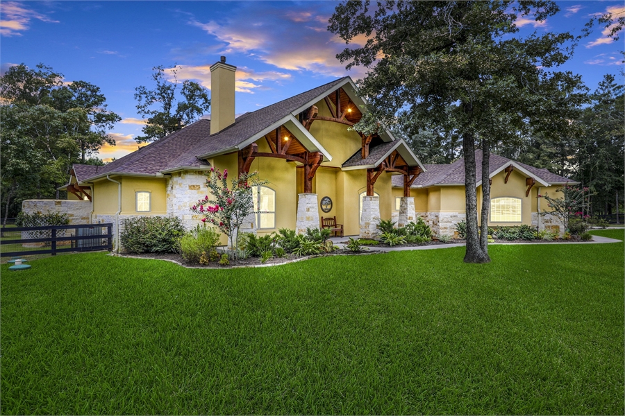 sprawling-one-story-home-with-four-bedrooms