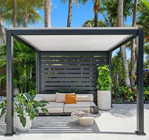 Luxuriously Adjustable Outdoor Living Space