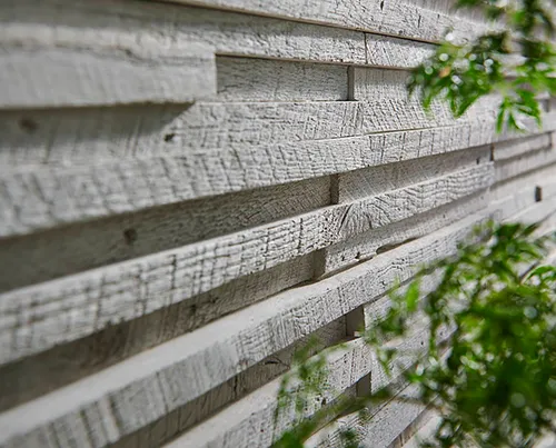 Chic & Panelized Reclaimed Wood-Look Veneer